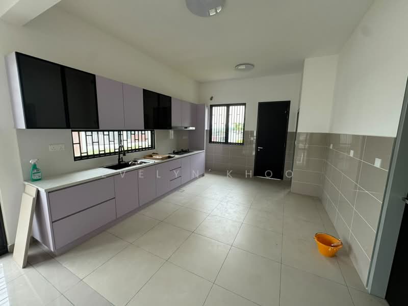 2-storey Terraced House for Sale in Elmina (Shah Alam) - Evelyn Khoo - Kitchen - PropertyGuru.com.my