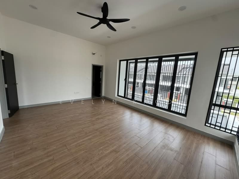2-storey Terraced House for Sale in Elmina (Shah Alam) - Evelyn Khoo - Living Room - PropertyGuru.com.my