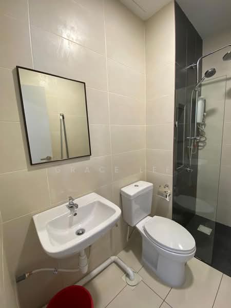 Servis Apartment untuk Disewa di Pacific Star - Grace Lee - Bathroom - PropertyGuru.com.my