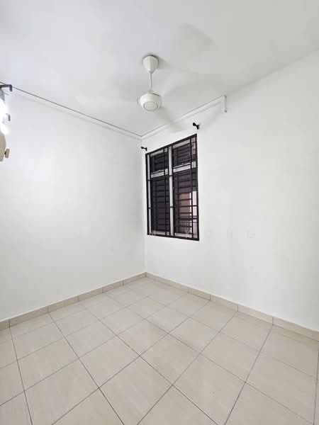 Apartment for Sale at Kipark Apartment - Justin Kong - Interior - PropertyGuru.com.my