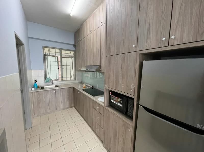 Servis Apartment untuk Dijual di Millennium Place @ Millennium Square - Felicia Poh - Kitchen - PropertyGuru.com.my