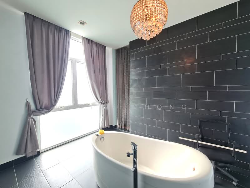 Bungalow for Sale in Bukit Gita Bayu (Seri Kembangan) - Venice Chong - Bathroom - PropertyGuru.com.my