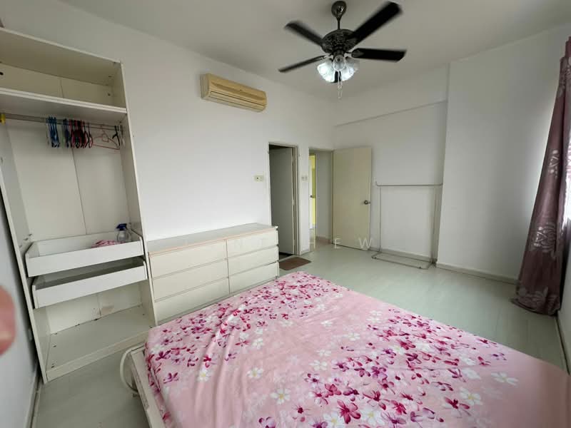 Kondominium untuk Dijual di Villa Wangsamas - Jane Hew - Bedroom - PropertyGuru.com.my