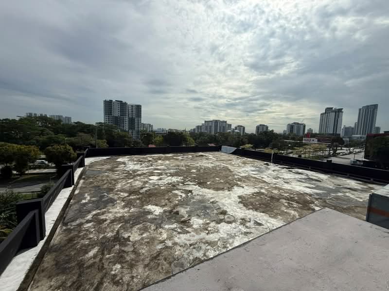 Commercial Bungalow for Rent in Larkin (Johor Bahru) - Yoland . - Roof - PropertyGuru.com.my