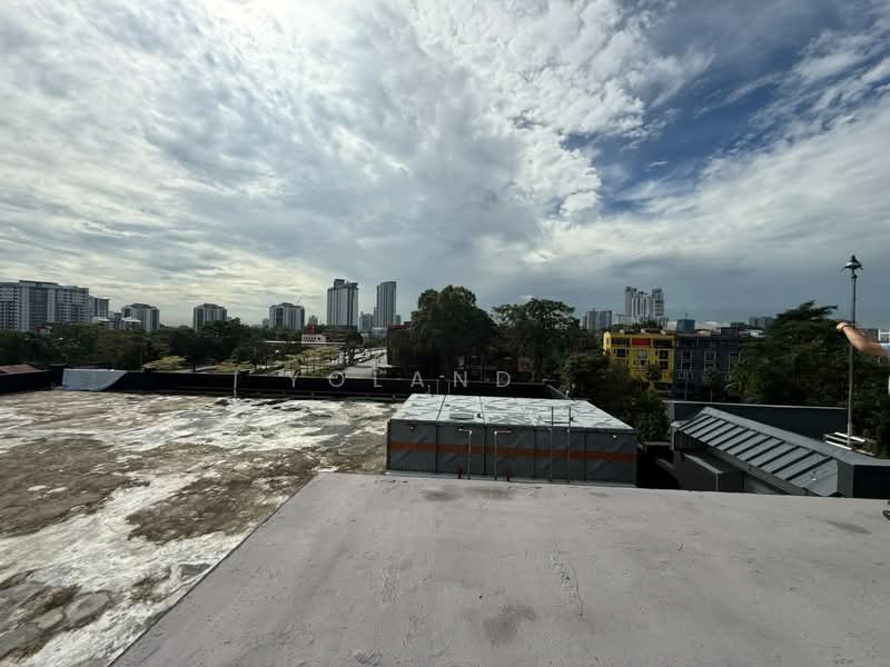 Commercial Bungalow for Rent in Larkin (Johor Bahru) - Yoland . - View - PropertyGuru.com.my