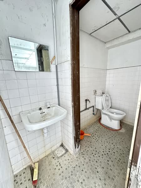 Shop / Office for Rent in Taman Melaka Raya (Melaka City) - Kellyn Foo - PropertyGuru.com.my