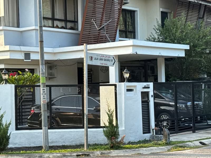 Rumah Teres 2 Tingkat untuk Dijual di Nilai (Negeri Sembilan) - Lisa Azila - Exterior - PropertyGuru.com.my