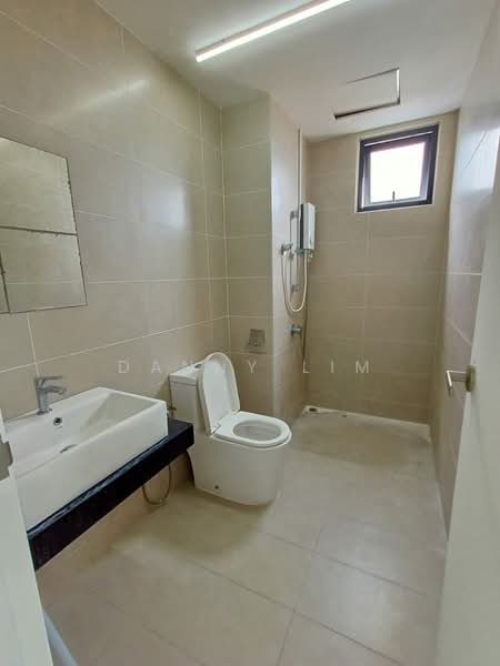 Kondominium untuk Dijual di Artis 3 Residence - Danny Lim - Bathroom - PropertyGuru.com.my