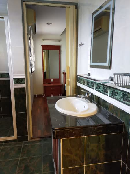2.5-storey Terraced House for Sale in Meru Valley (Ipoh) - Ivan Tai - Bathroom - PropertyGuru.com.my