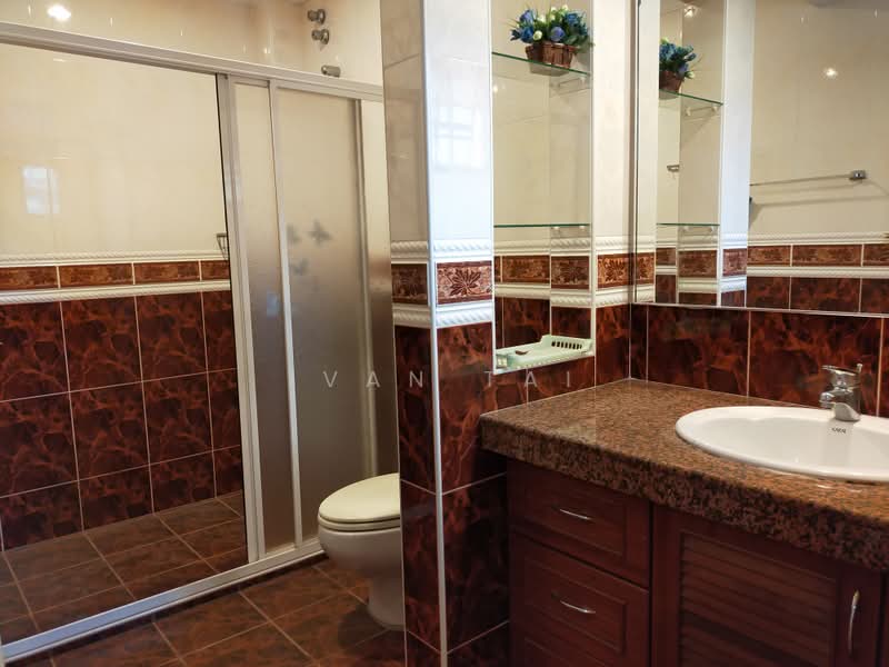 2.5-storey Terraced House for Sale in Meru Valley (Ipoh) - Ivan Tai - Bathroom - PropertyGuru.com.my