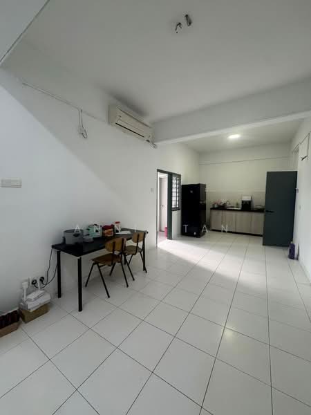 Kondominium untuk Disewa di The Golden Triangle Condominium - Annie Tan - Kitchen - PropertyGuru.com.my