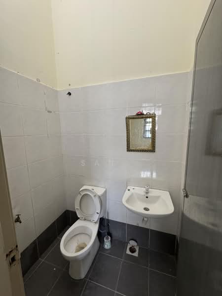 1-storey Terraced House for Rent in Shah Alam (Selangor) - San . - Bathroom - PropertyGuru.com.my