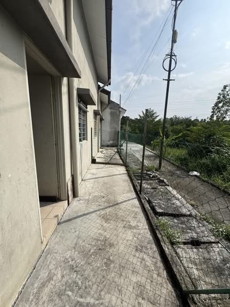 1-storey Terraced House for Rent in Shah Alam (Selangor) - San . - Exterior - PropertyGuru.com.my