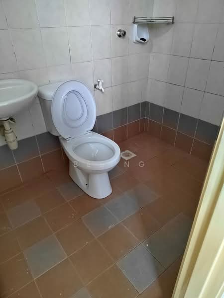 Rumah Teres 2.5 Tingkat untuk Dijual di Aman Larkin (Johor Bahru) - Bee Ng - Bathroom - PropertyGuru.com.my