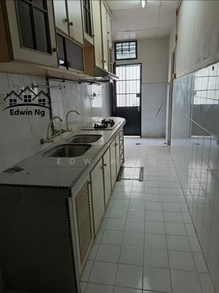Rumah Teres 2-Tingkat untuk Dijual di Sungai Ara (Penang) - Edwin Ng - Kitchen - PropertyGuru.com.my