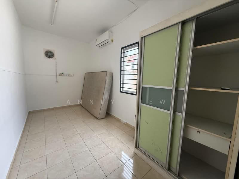 Rumah Berkembar untuk Disewa di Taman Ehsan Jaya (Ulu Tiram) - Annly Liew - Bedroom - PropertyGuru.com.my