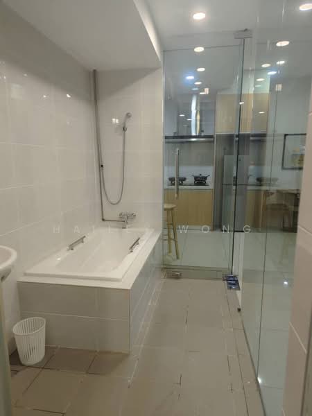 Kondominium untuk Disewa di 98 Nibong Residence - Hailey Wong - Bathroom - PropertyGuru.com.my