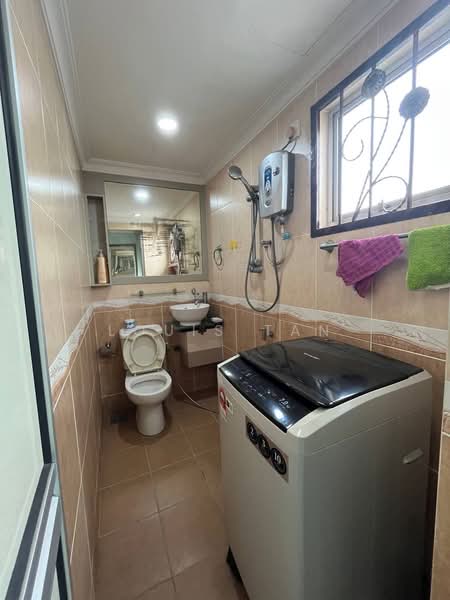 Servis Apartment untuk Disewa di The Embassy (Bangunan Duta Impian) - Louis Tan - Bathroom - PropertyGuru.com.my