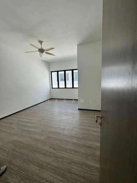 3-storey Terraced House for Sale in Taman Villa Perdana (Kajang) - Esharani . - PropertyGuru.com.my