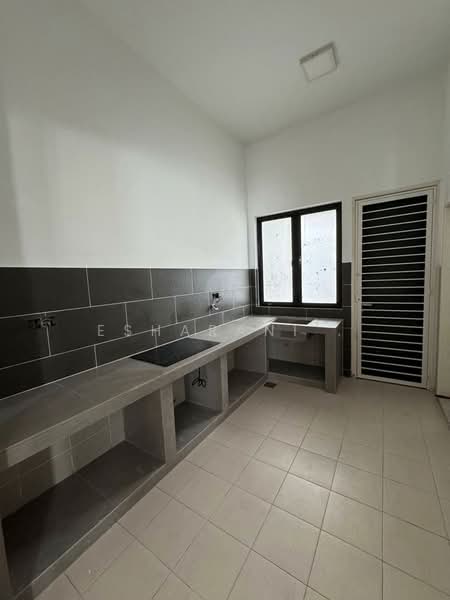 3-storey Terraced House for Sale in Taman Villa Perdana (Kajang) - Esharani . - PropertyGuru.com.my
