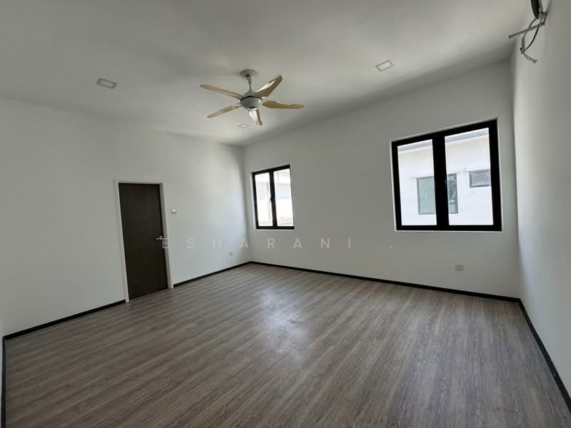 3-storey Terraced House for Sale in Taman Villa Perdana (Kajang) - Esharani . - PropertyGuru.com.my