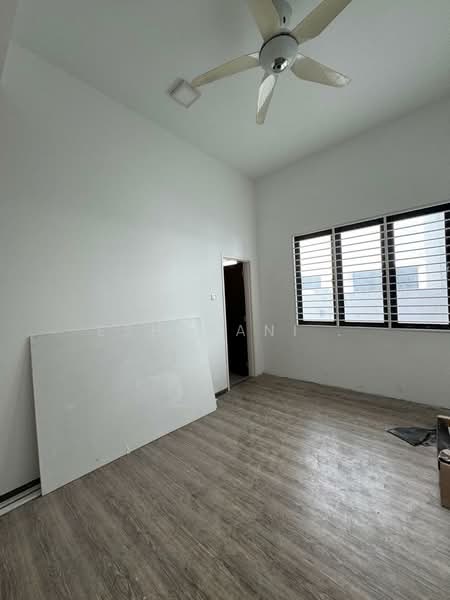 3-storey Terraced House for Sale in Taman Villa Perdana (Kajang) - Esharani . - PropertyGuru.com.my