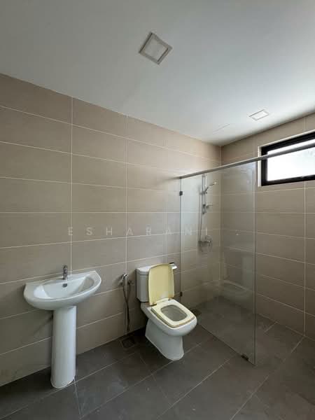 3-storey Terraced House for Sale in Taman Villa Perdana (Kajang) - Esharani . - PropertyGuru.com.my