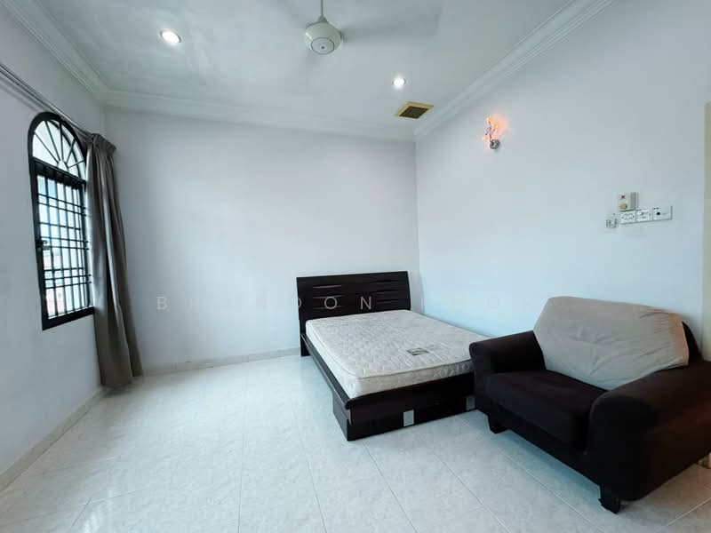 Rumah Teres 2 Tingkat untuk Dijual di Taman Desa Cemerlang (Ulu Tiram) - Brandon Khor - PropertyGuru.com.my