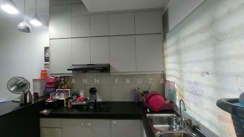Rumah Teres 2 Tingkat untuk Dijual di Bandar Baru Bukit Beruntung (Serendah) - Zann Fauzan - Kitchen - PropertyGuru.com.my