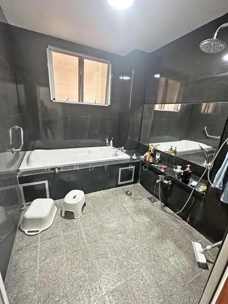 Kondominium untuk Dijual di Puteri Palma Condominiums - Wendy Boon - Bathroom - PropertyGuru.com.my