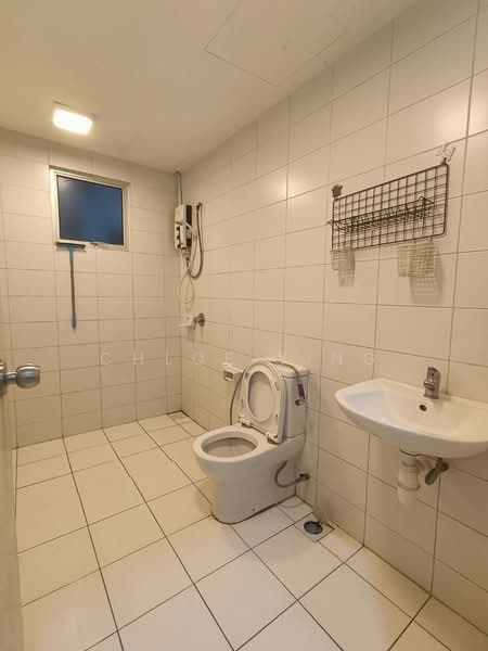 Servis Apartment untuk Disewa di Greenfield Regency - Chloe Ying - Bathroom - PropertyGuru.com.my