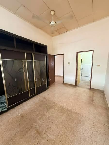 1-storey Terraced House for Sale in Taman Perling (Perling) - Benjamin Ong - Interior - PropertyGuru.com.my