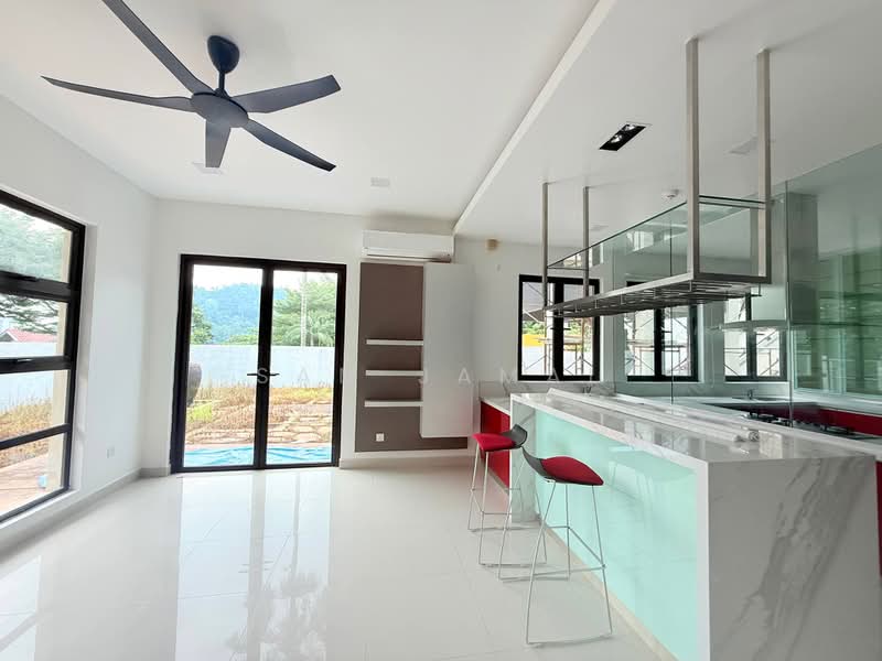 Semi-Detached House for Rent in Ampang (Kuala Lumpur) - Sam Jamal - Kitchen - PropertyGuru.com.my