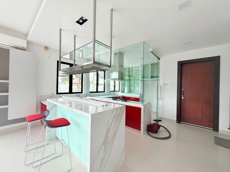 Semi-Detached House for Rent in Ampang (Kuala Lumpur) - Sam Jamal - Kitchen - PropertyGuru.com.my