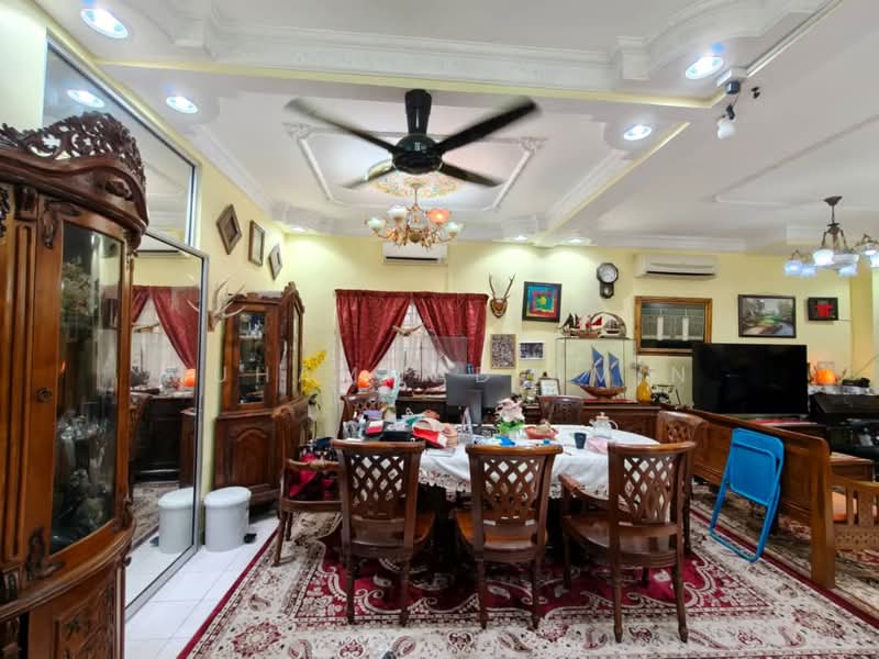 Rumah Teres 2 Tingkat untuk Dijual di Shah Alam (Selangor) - Muhammad Amin - Dining Room - PropertyGuru.com.my
