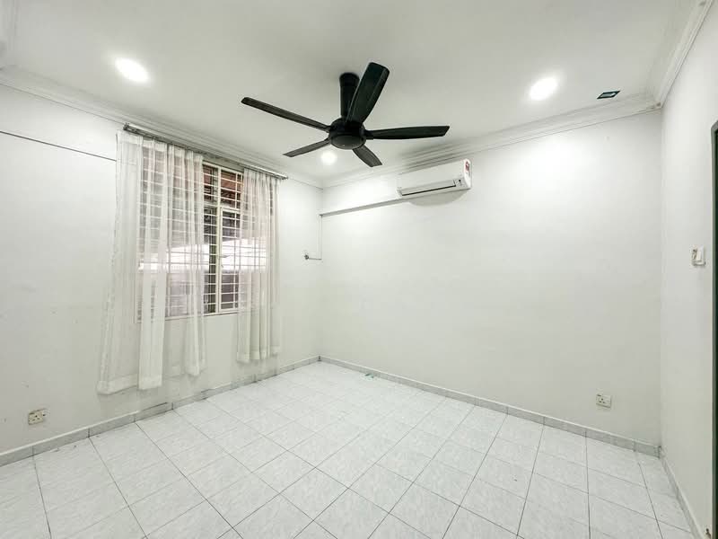 Terraced House for Sale in Bandar Baru Nilai (Nilai) - Megat Danial - PropertyGuru.com.my
