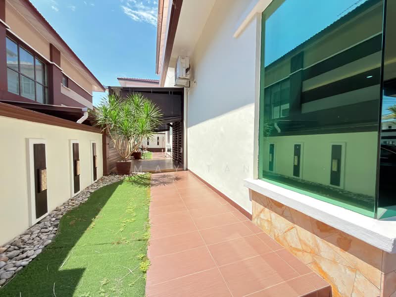 Semi-Detached House for Sale in Taman Kluang Setia (Kluang) - May Tan - PropertyGuru.com.my