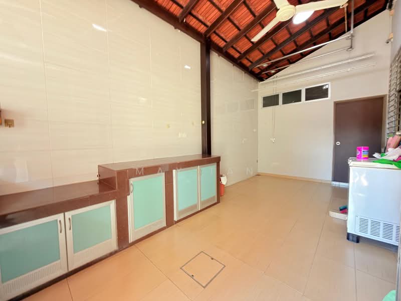 Semi-Detached House for Sale in Taman Kluang Setia (Kluang) - May Tan - PropertyGuru.com.my