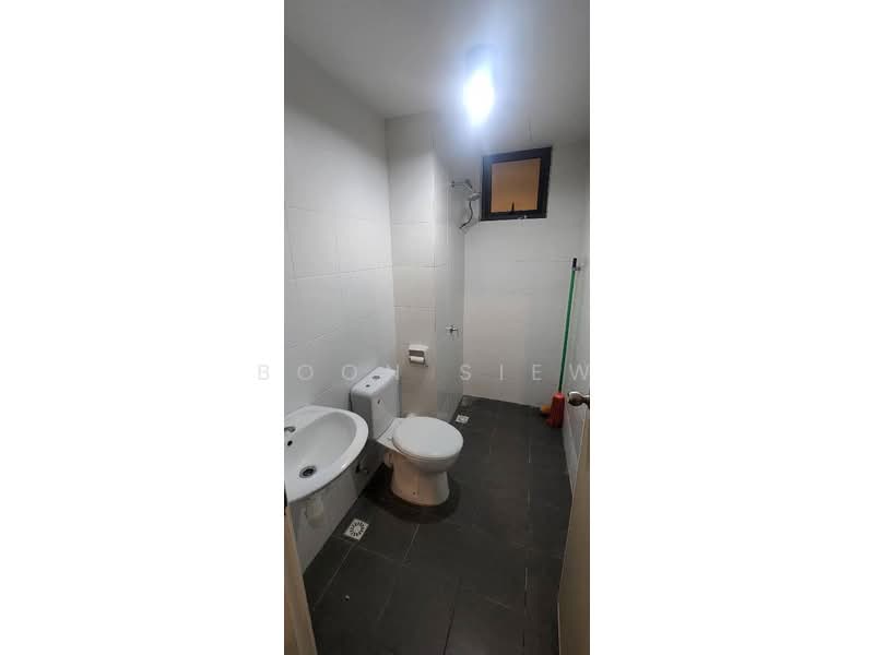 Condominium for Sale at One Foresta - Boon Siew - Bathroom - PropertyGuru.com.my