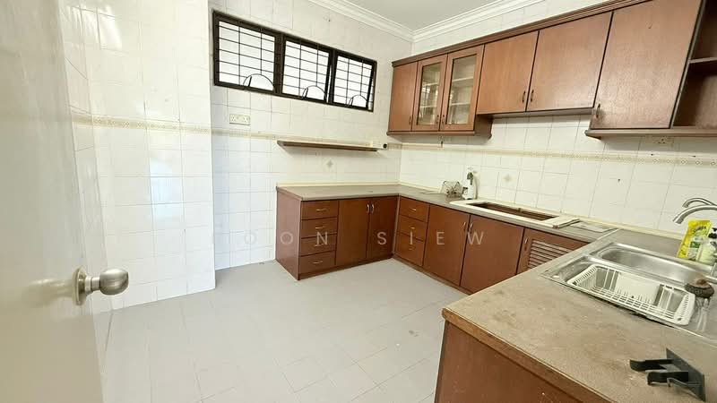 Kondominium untuk Dijual di Menara Greenview - Boon Siew - Kitchen - PropertyGuru.com.my