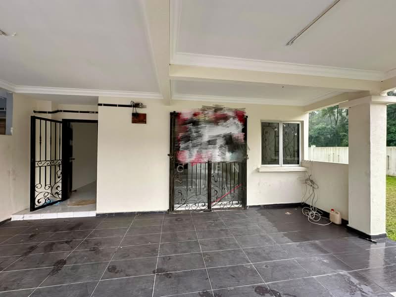 Rumah Teres 2 Tingkat untuk Dijual di Bandar Putra Permai (Seri Kembangan) - Su Cheng - Exterior - PropertyGuru.com.my