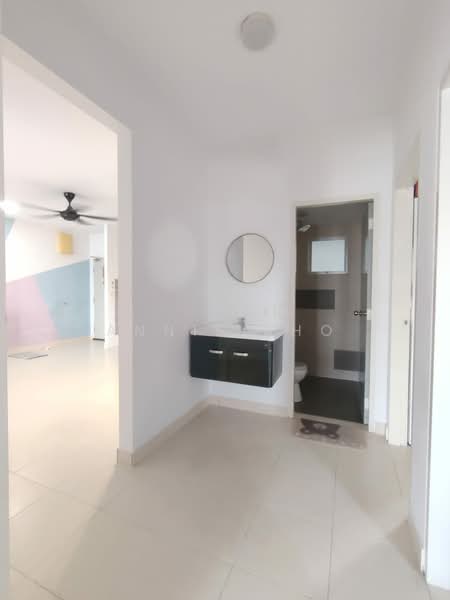 Pangsapuri untuk Disewa di Seri Kasturi Apartments - Annie Kho - Bathroom - PropertyGuru.com.my