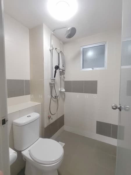 Pangsapuri untuk Disewa di Seri Kasturi Apartments - Annie Kho - Bathroom - PropertyGuru.com.my