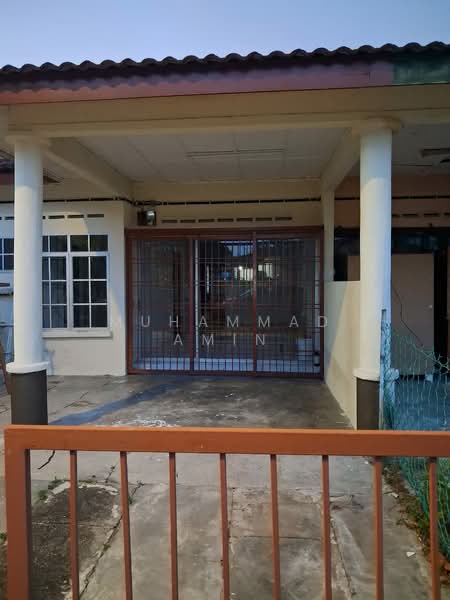 Rumah Teres 1 Tingkat untuk Disewa di Banting (Selangor) - Muhammad Amin - Exterior - PropertyGuru.com.my