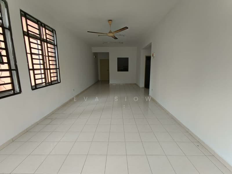 Pangsapuri untuk Disewa di Villa Bestari Apartment - Eva Siow - Living Room - PropertyGuru.com.my