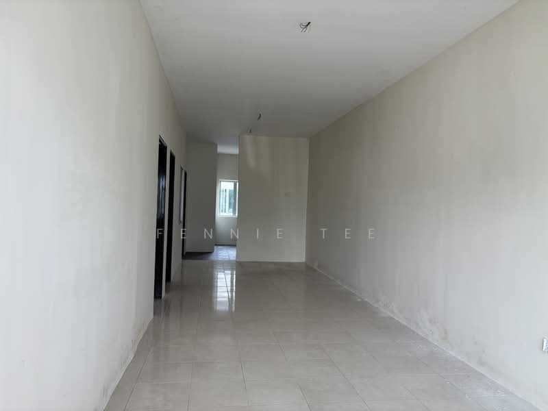 1-storey Terraced House for Sale in Teluk Intan (Perak) - Fennie Tee - Living room - PropertyGuru.com.my