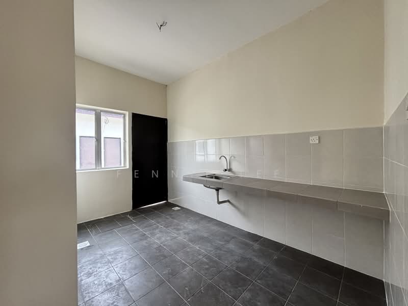 1-storey Terraced House for Sale in Teluk Intan (Perak) - Fennie Tee - Kitchen - PropertyGuru.com.my