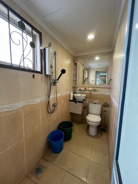Servis Apartment untuk Disewa di The Embassy (Bangunan Duta Impian) - Nick Low - Bathroom - PropertyGuru.com.my