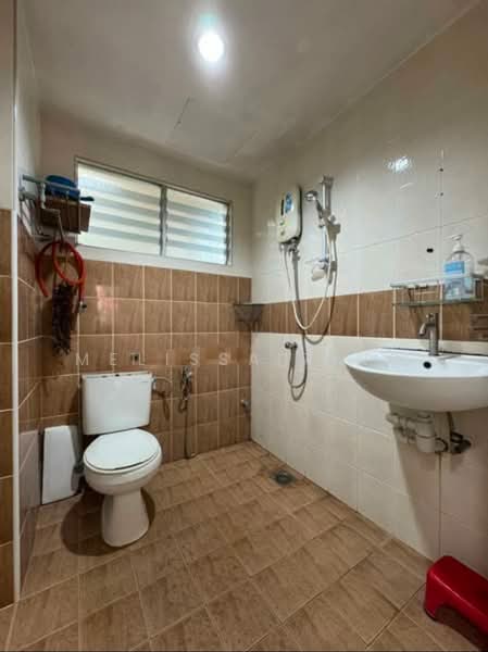 Apartment for Rent at Gembira Park - Melissa Ting - Bathroom - PropertyGuru.com.my