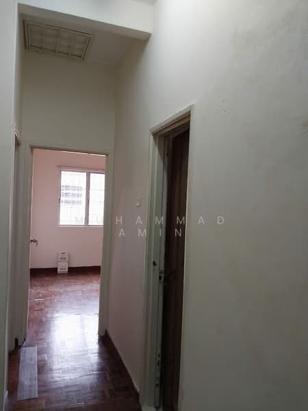 Rumah Teres 2 Tingkat untuk Dijual di Kapar (Selangor) - Muhammad Amin - Corridor - PropertyGuru.com.my